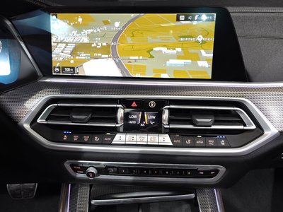 2021 BMW X5 — миниатюра 15
