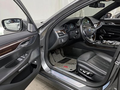 BMW 7 SERIES - 10