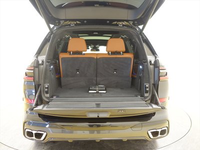 BMW X7 - 7