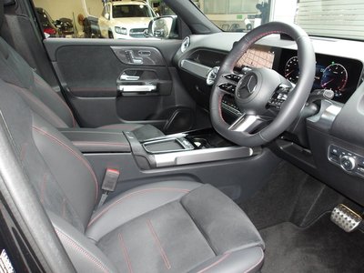 2025 Mercedes-BENZ GLB 照片 4
