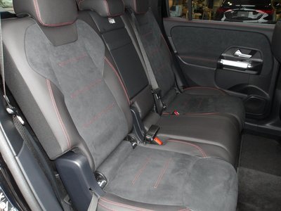 صورة مصغرة 41 لـ 2025 Mercedes-BENZ GLB