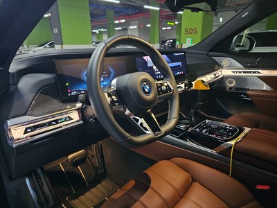 BMW 7 SERIES - 9