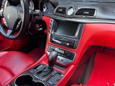 2013 Maserati GRANTURISMO photo 3