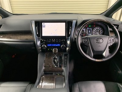 2021 TOYOTA ALPHARD photo 8