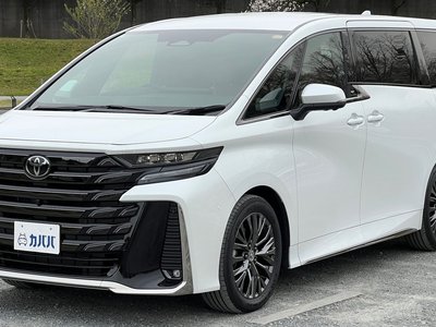 TOYOTA VELLFIRE - 1