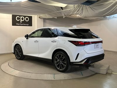 صورة 2 لـ 2023 Lexus RX