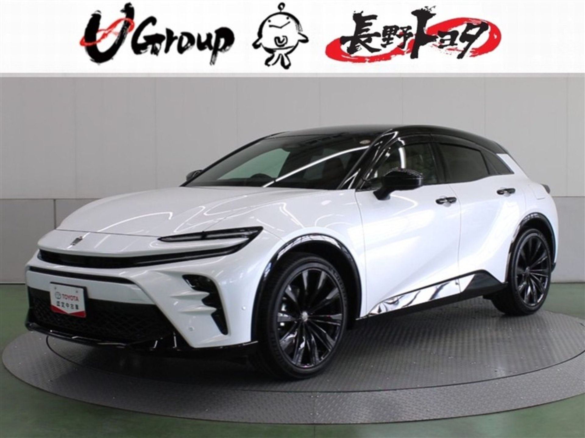 TOYOTA CROWN SPORT - View 1