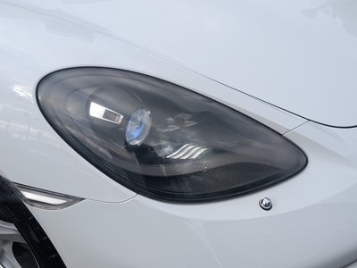 PORSCHE 718 BOXSTER - 8