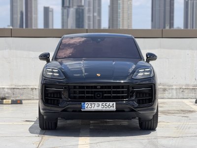 PORSCHE CAYENNE - 1