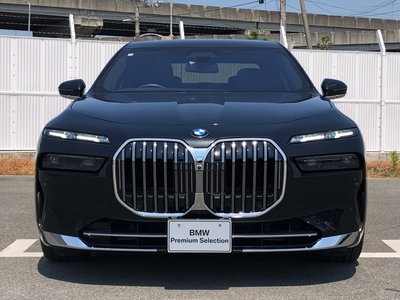BMW 7 SERIES - 8