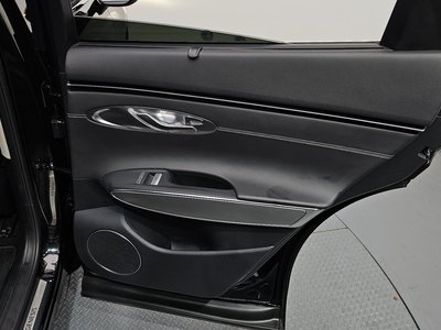 2022 Genesis ELECTRIFIED GV70 — миниатюра 15