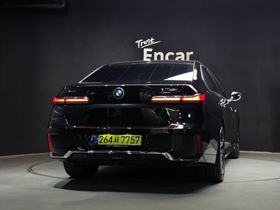 BMW 7 SERIES - 3