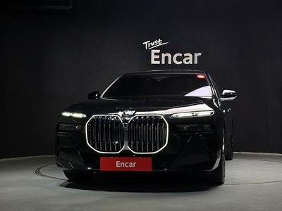 BMW 7 SERIES - 2