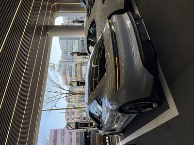 صورة 3 لـ 2026 Porsche TAYCAN