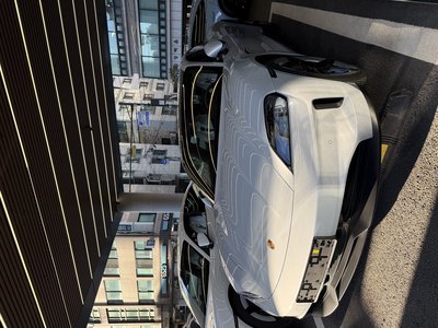 صورة 1 لـ 2026 Porsche TAYCAN