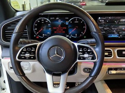2022 Mercedes-BENZ GLS — фото 8