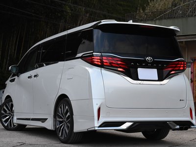 TOYOTA ALPHARD - 4