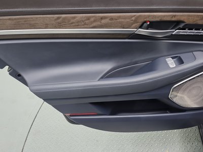 صورة مصغرة 15 لـ 2019 Genesis G90