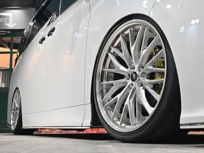 TOYOTA ALPHARD - 5