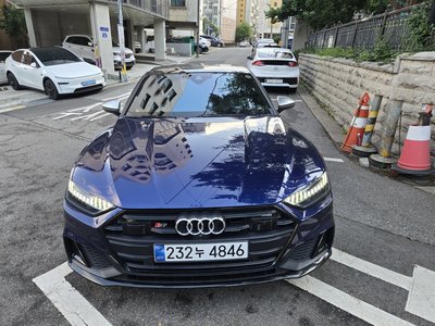2021 AUDI S7 — фото 2