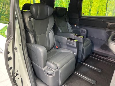 TOYOTA ALPHARD - 9
