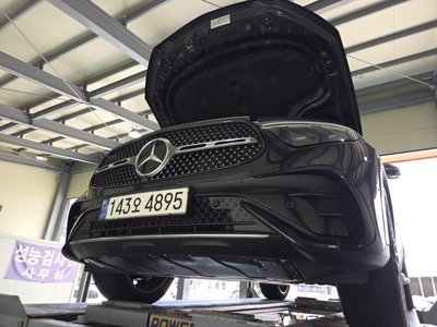 2023 Mercedes-BENZ GLC photo 1