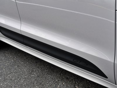 2024 Porsche MACAN thumbnail 30