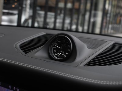 2024 Porsche MACAN thumbnail 12