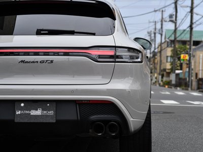 2024 Porsche MACAN thumbnail 32