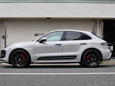 2024 Porsche MACAN photo 5