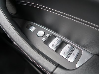 2024 BMW X4 — миниатюра 22