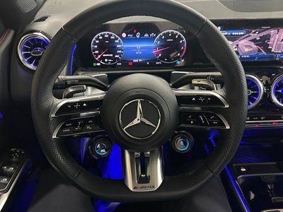 2025 Mercedes-BENZ GLB — миниатюра 19
