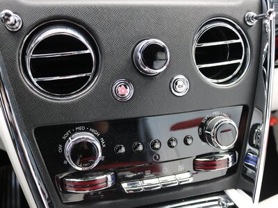 ROLLS ROYCE CULLINAN 2019 thumbnail 19