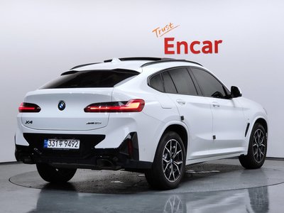 صورة 3 لـ 2022 BMW X4