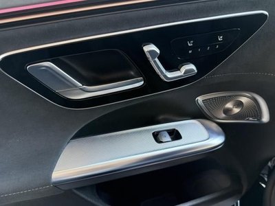 صورة 8 لـ 2023 Mercedes-BENZ EQE