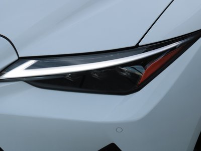 2024 Lexus IS thumbnail 21