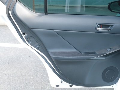 2024 Lexus IS thumbnail 28