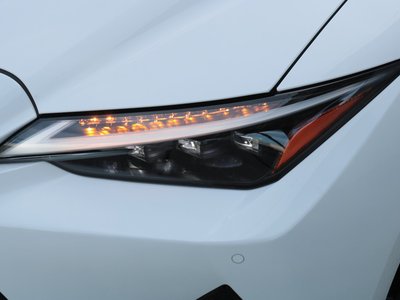 2024 Lexus IS thumbnail 22