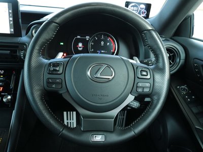 2024 Lexus IS thumbnail 44