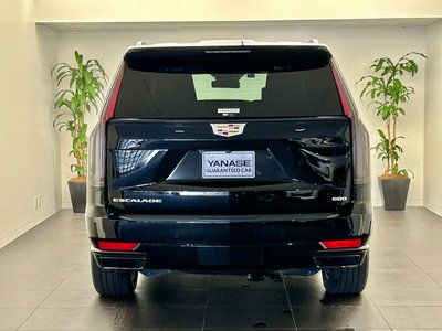 CADILLAC ESCALADE - 4