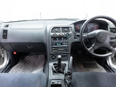 1998 NISSAN SKYLINE GT-R SEDAN photo 2