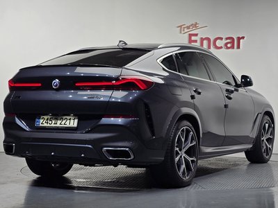 2021 BMW X6 — фото 4