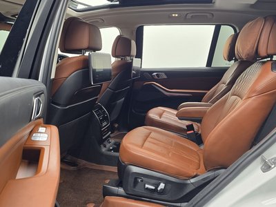 2022 BMW X7 — миниатюра 12