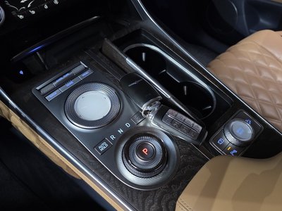 2021 Genesis GV80 thumbnail 12