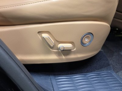 2021 Genesis GV80 thumbnail 33
