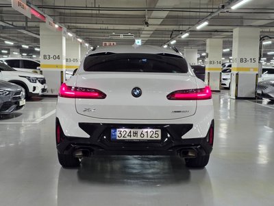 صورة 6 لـ 2023 BMW X4