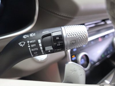 2023 Genesis GV80 — миниатюра 13