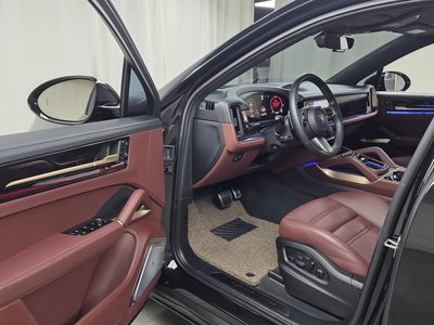 PORSCHE CAYENNE - 10
