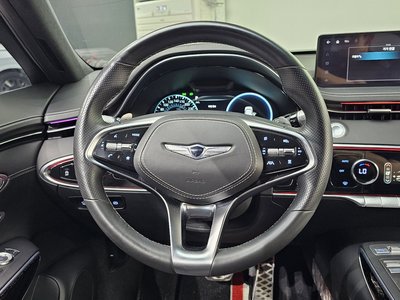 2021 Genesis GV70 — миниатюра 19
