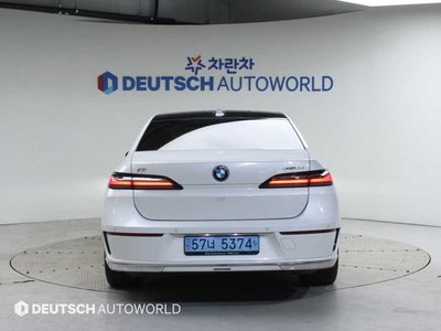 BMW I7 - 3